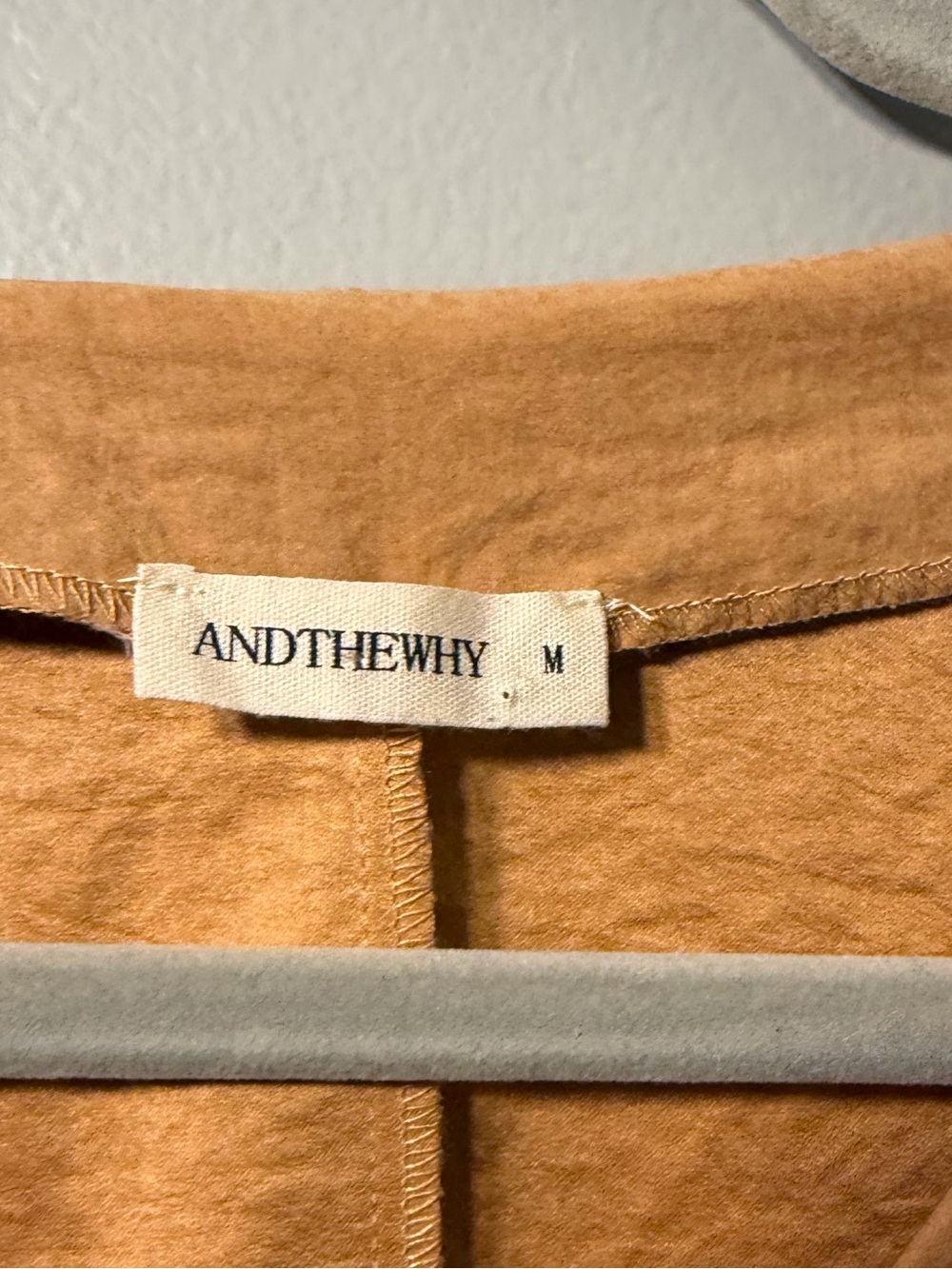 Lightweight Camel V-Neck Tunic‎ - Picture 3 of 6